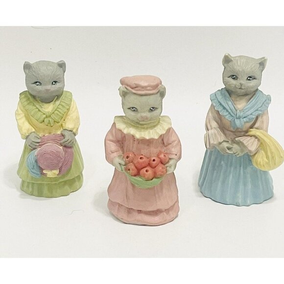 Lot of 9 Vintage J.C. Figurines Cats Bears Rabbits Resin Signed 1991 Bunny JC - Picture 4 of 9